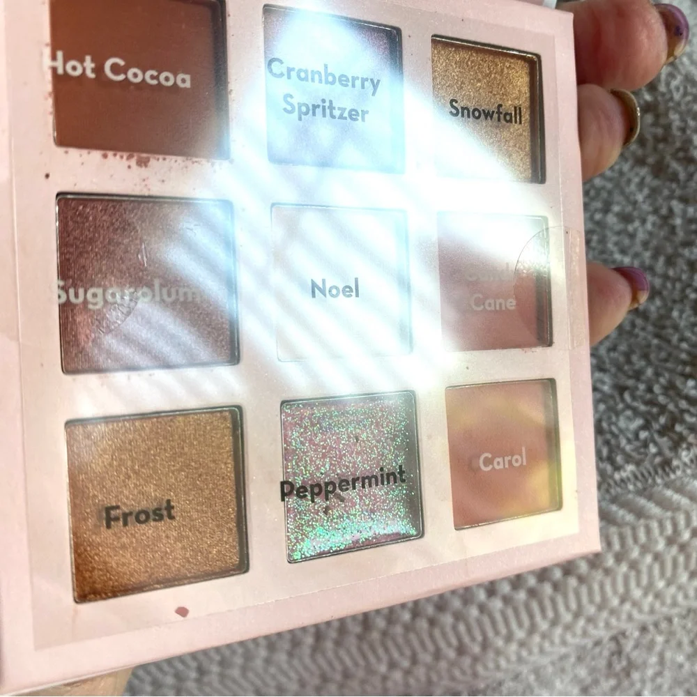 5/$25 Pixie 9 Color Holiday Eyeshadow Palette Matte and Shimmer Shades new